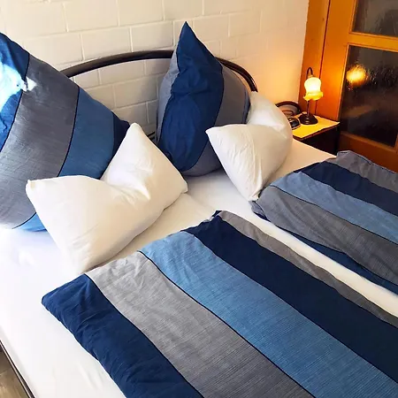 Komfortfewo Fuer 2 Personen Mit Wintergarten Διαμέρισμα Γκόσλαρ